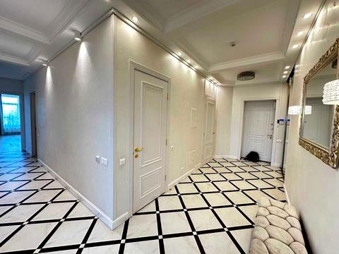 комерційна за адресою Кловський узвіз, 7a