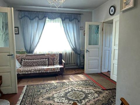 коммерческая по адресу Гірська, 1