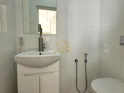 комерційна за адресою Андрія Мельника вул., 10 к4