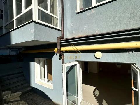 комерційна за адресою Андрія Мельника вул., 10 к4