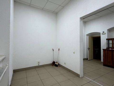 коммерческая по адресу Краковская ул., 24