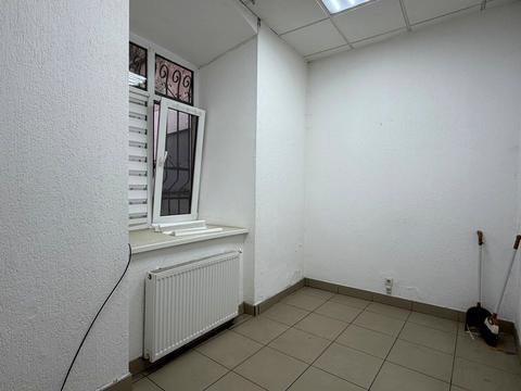 коммерческая по адресу Краковская ул., 24