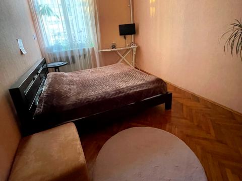 квартира по адресу Королеви Єлизавети ІІ ул. (Глинки), 17