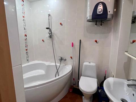 квартира за адресою 200-річчя Кривого Рогу просп., 3