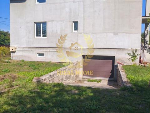 будинок за адресою Молодіжна, 21