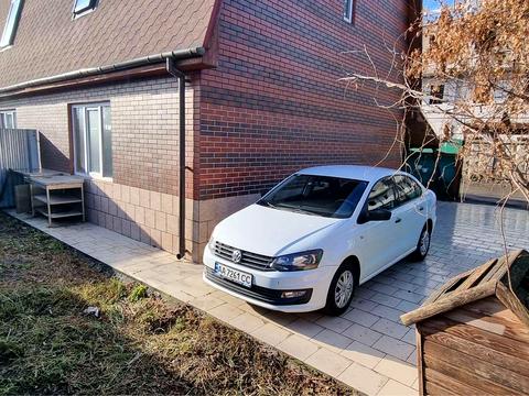 будинок за адресою Отця Анатолія Жураковського вул. (Радянська)