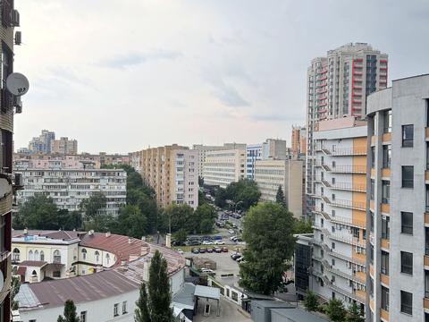 квартира за адресою Євгена Коновальця вул. (Щорса), 32-Б