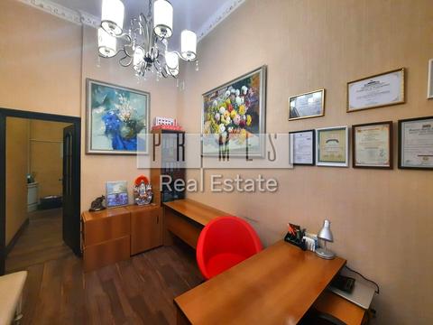 комерційна за адресою Михайлівська вул., 24-А