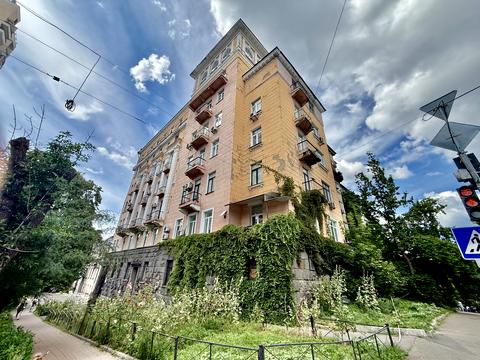 квартира за адресою Богдана Хмельницького вул., 68