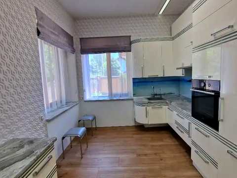 будинок за адресою Абрикосова