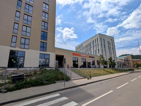 комерційна за адресою Новознесенська вул., 6а