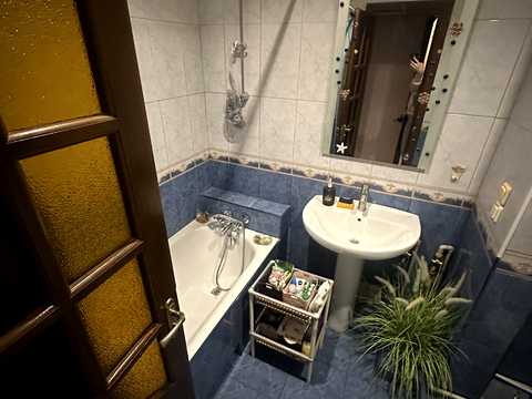квартира по адресу Героев просп., 40