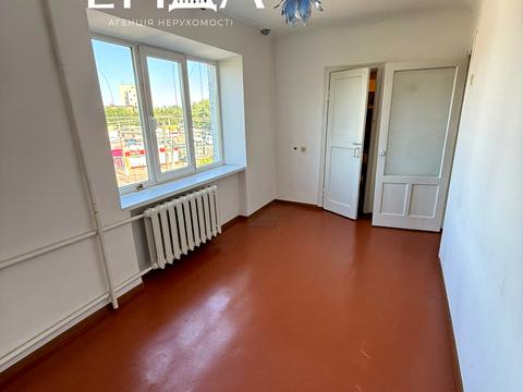 квартира за адресою Кропивницький, Євгена Тельнова вул., 1а