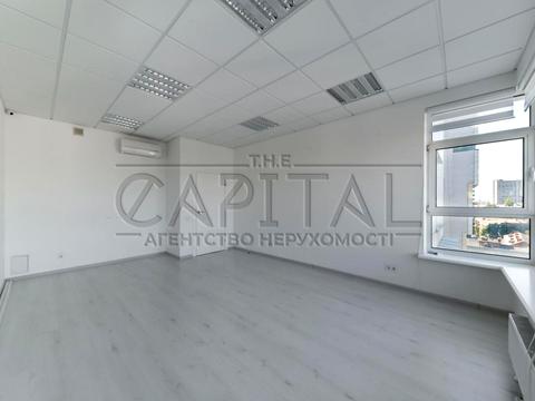 комерційна за адресою Кловський узвіз, 7a