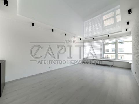 комерційна за адресою Кловський узвіз, 7a