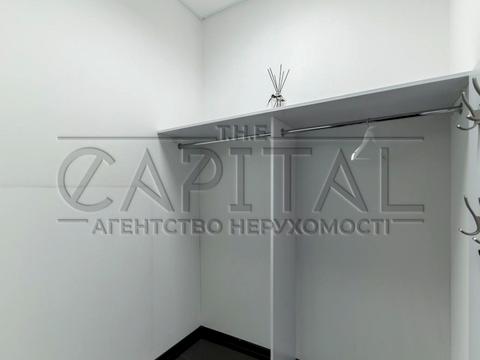 комерційна за адресою Кловський узвіз, 7a