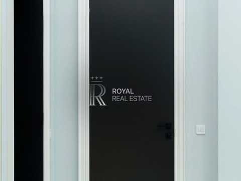 комерційна за адресою Микільсько-Ботанічна вул., 14