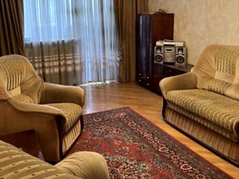 квартира за адресою Одеса, Довженка вул., 1