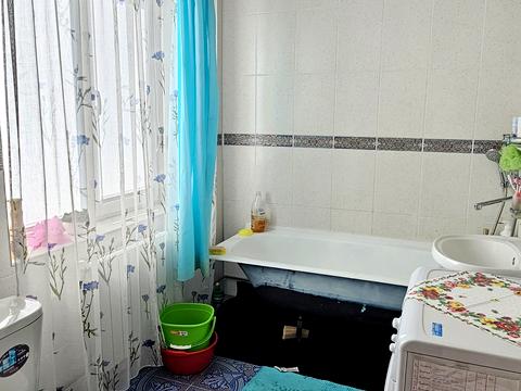 будинок за адресою Горіхова, 73