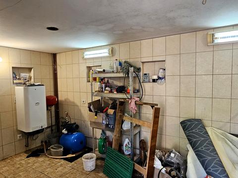 будинок за адресою Горіхова, 73