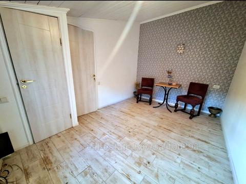квартира за адресою Михайла Коцюбинського вул., 25