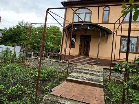 будинок за адресою Миру пров.
