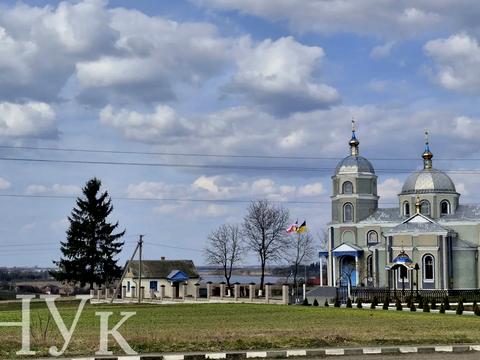 квартира за адресою с. Чаруків, Набережна, 1