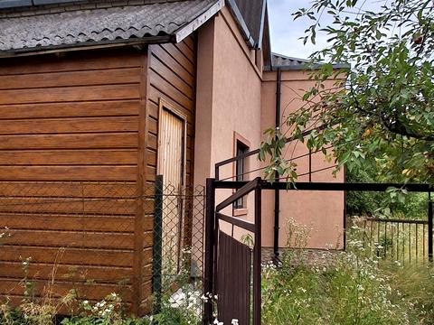 будинок за адресою с. Липники, С.т Урожай