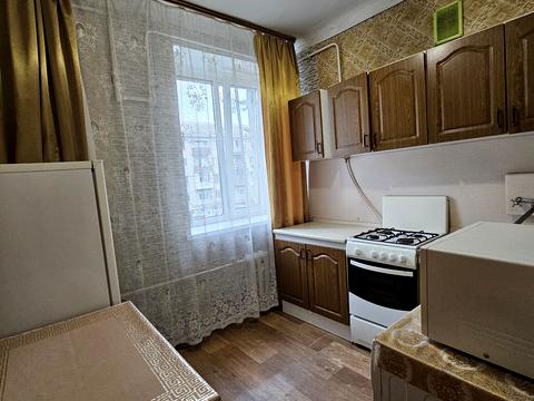 квартира по адресу Строителей ул., 26/8