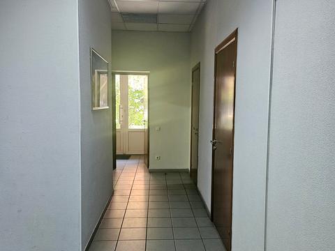 комерційна за адресою Київ, Дмитрівська вул., 17-А