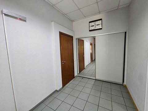 комерційна за адресою Київ, Дмитрівська вул., 17-А