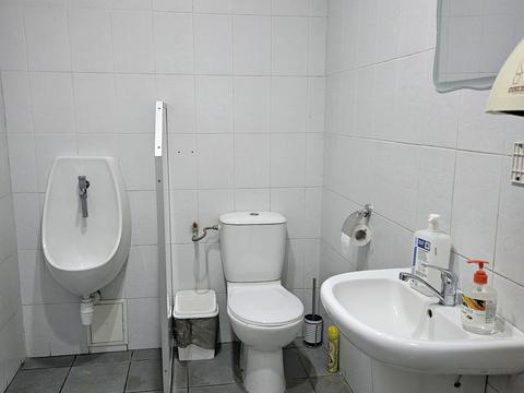 комерційна за адресою Київ, Дмитрівська вул., 17-А