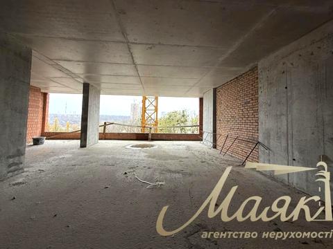 комерційна за адресою Андрія Верхогляда вул. (Михайла Драгомирова), (Будинок 2)