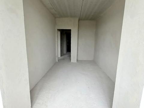 1870725024695909