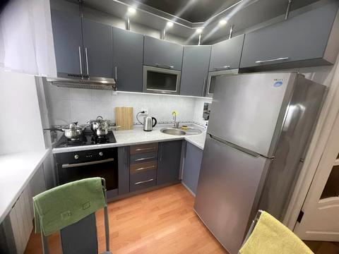 квартира по адресу Строителей ул., 29/8