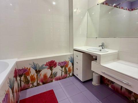 квартира за адресою Космічна вул., 3
