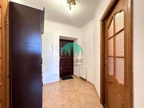 квартира за адресою Угорницька вул., 10а