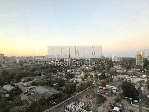 квартира за адресою Причальна вул., 8