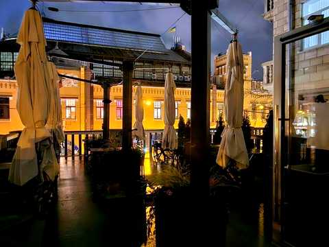 комерційна за адресою Хрещатик вул. (Kreschatic), 29