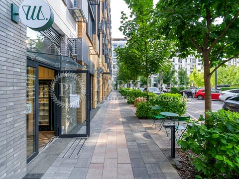 комерційна за адресою Салютна вул., 2к9