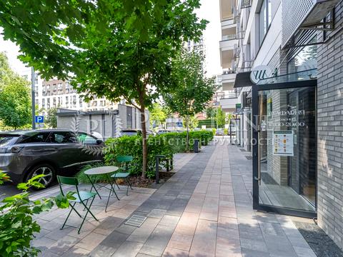 комерційна за адресою Салютна вул., 2к9