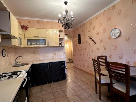 квартира за адресою Академіка Сахарова вул., 20