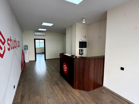 комерційна за адресою Тернопільська вул., 21