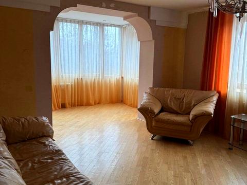 квартира за адресою Карпатської Січі вул., 6