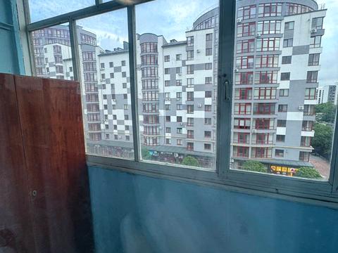 квартира за адресою Василя Симоненка вул., 24а