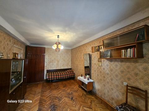 квартира за адресою Братиславська вул., 42