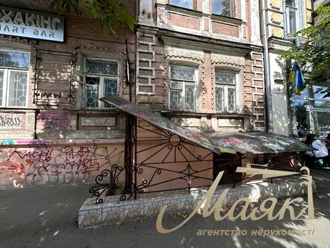 коммерческая по адресу Константиновская ул., 18