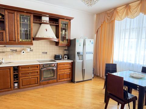 квартира по адресу Леси Украинки бульв., 23-А