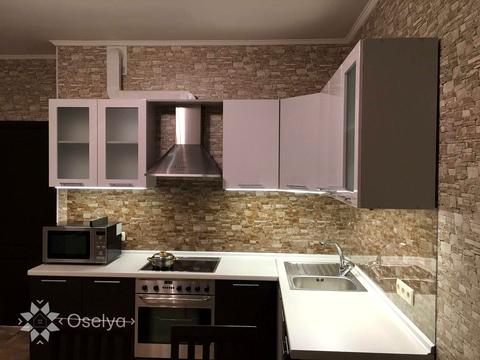 квартира за адресою Анни Ахматової вул., 13