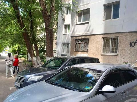 квартира за адресою Небесної Сотні просп. (Маршала Жукова), 10-Д